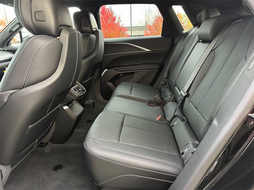 New 2026 Cadillac Lyriq Luxury image 15