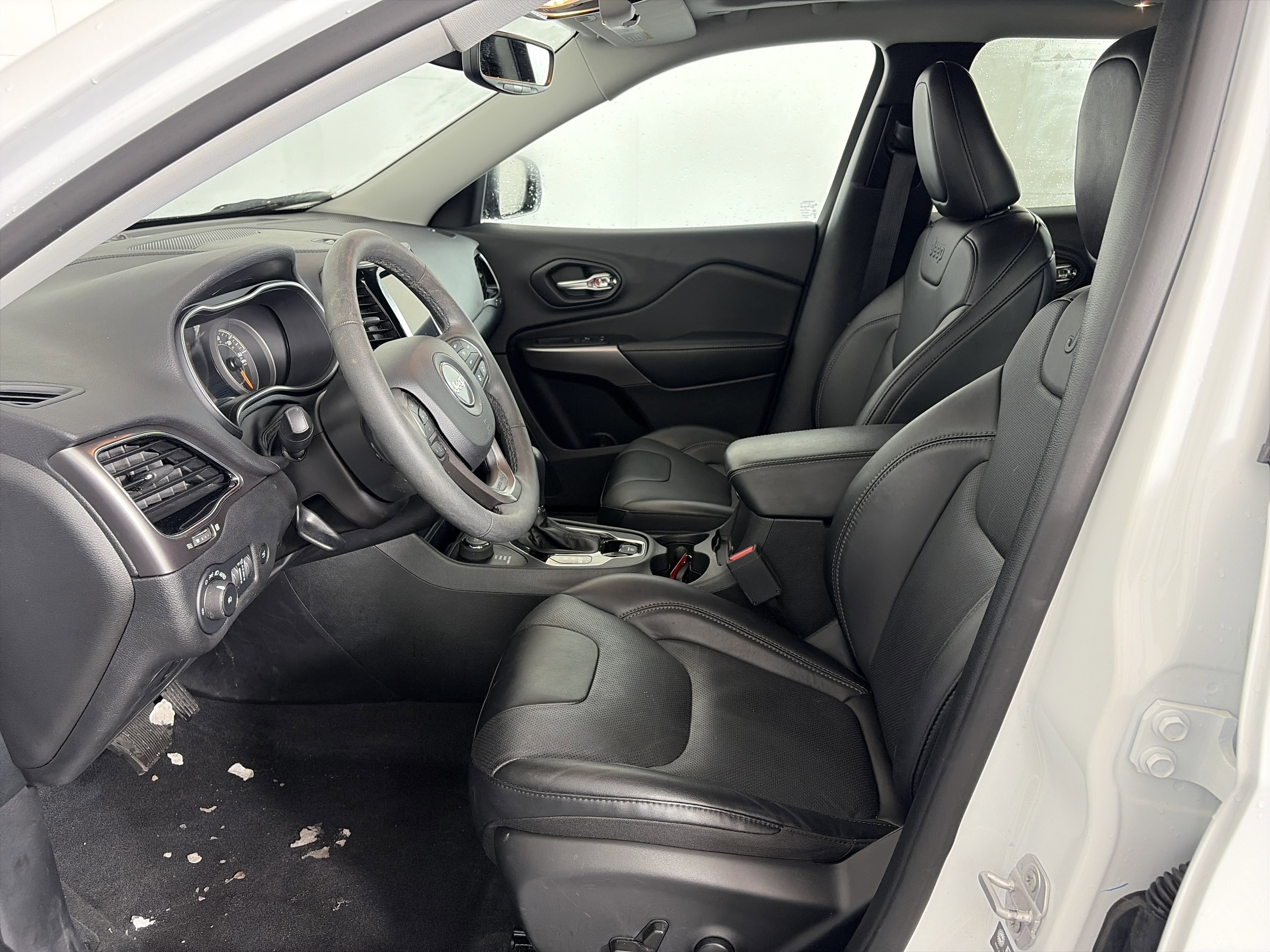 Used 2022 Jeep Cherokee Limited image 6