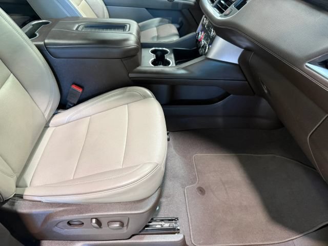 Used 2021 GMC Yukon SLT w/ SLT Luxury Plus Package AWD/4WD image 28