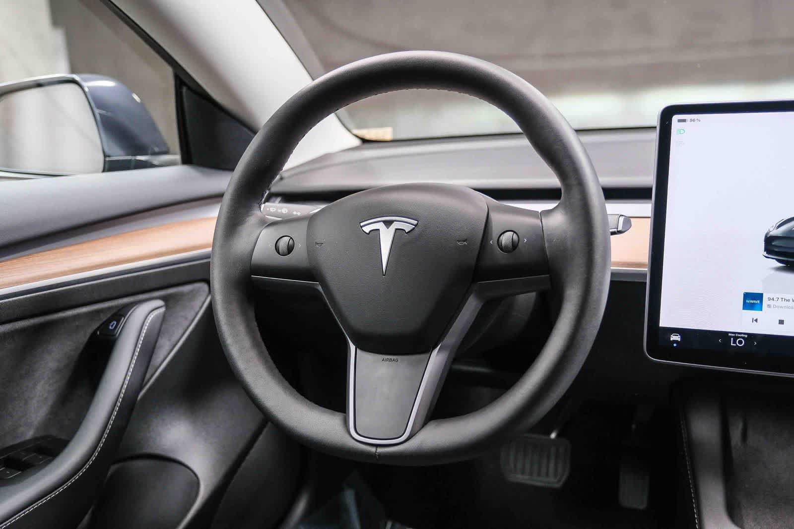 Used 2022 Tesla Model 3 Long Range AWD/4WD image 18