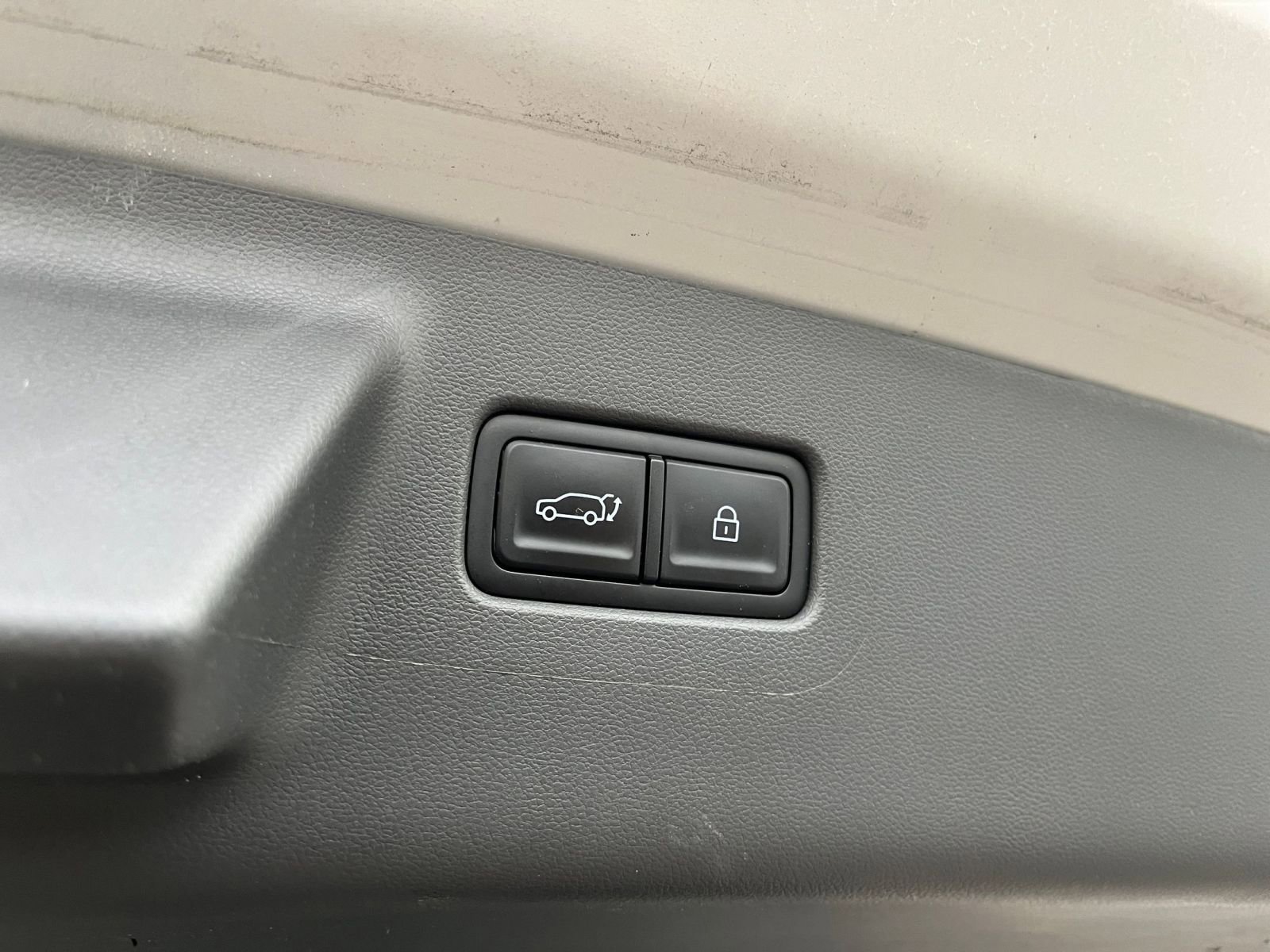 Used 2025 Hyundai Santa Fe SEL image 24