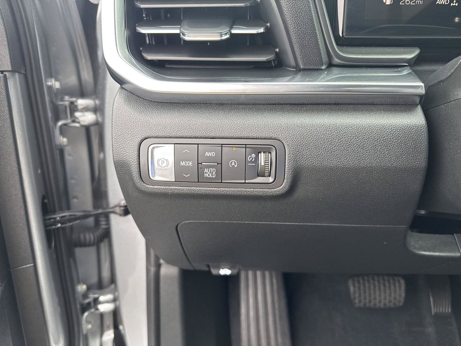Used 2026 GMC Terrain Elevation w/ Elevation Premium Package AWD/4WD image 24
