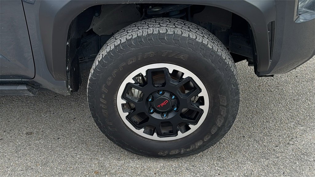 Used 2024 Toyota Tacoma TRD Off-Road image 46