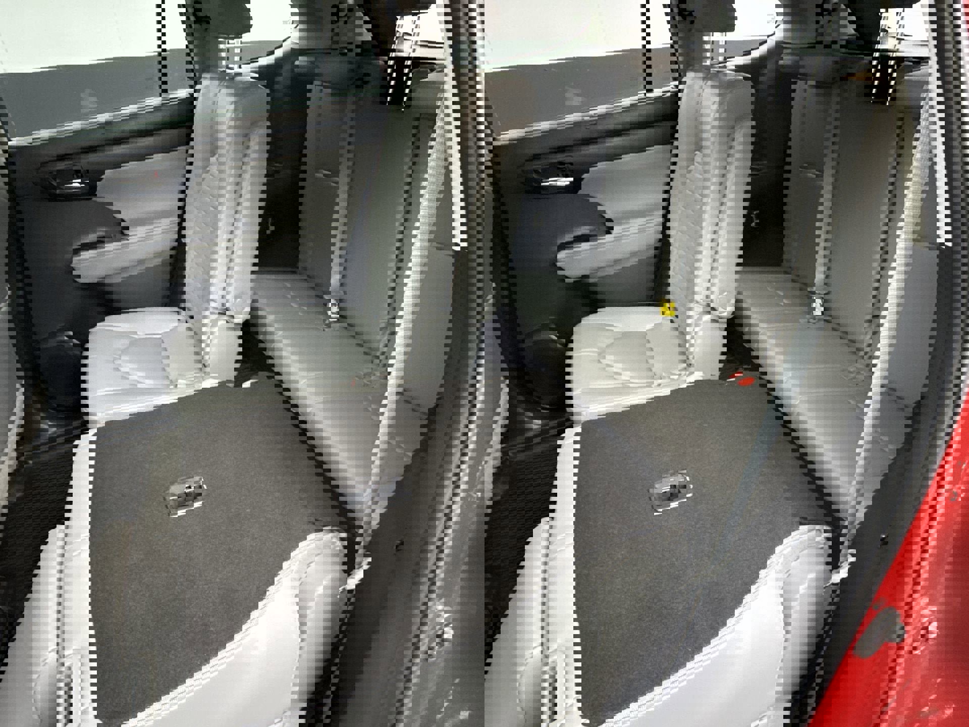 Used 2024 Toyota Highlander XLE image 28