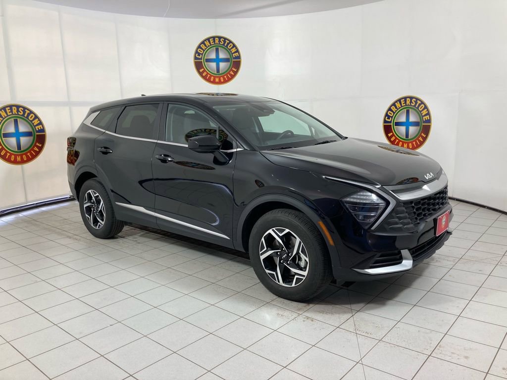 Used 2025 Kia Sportage LX image 19