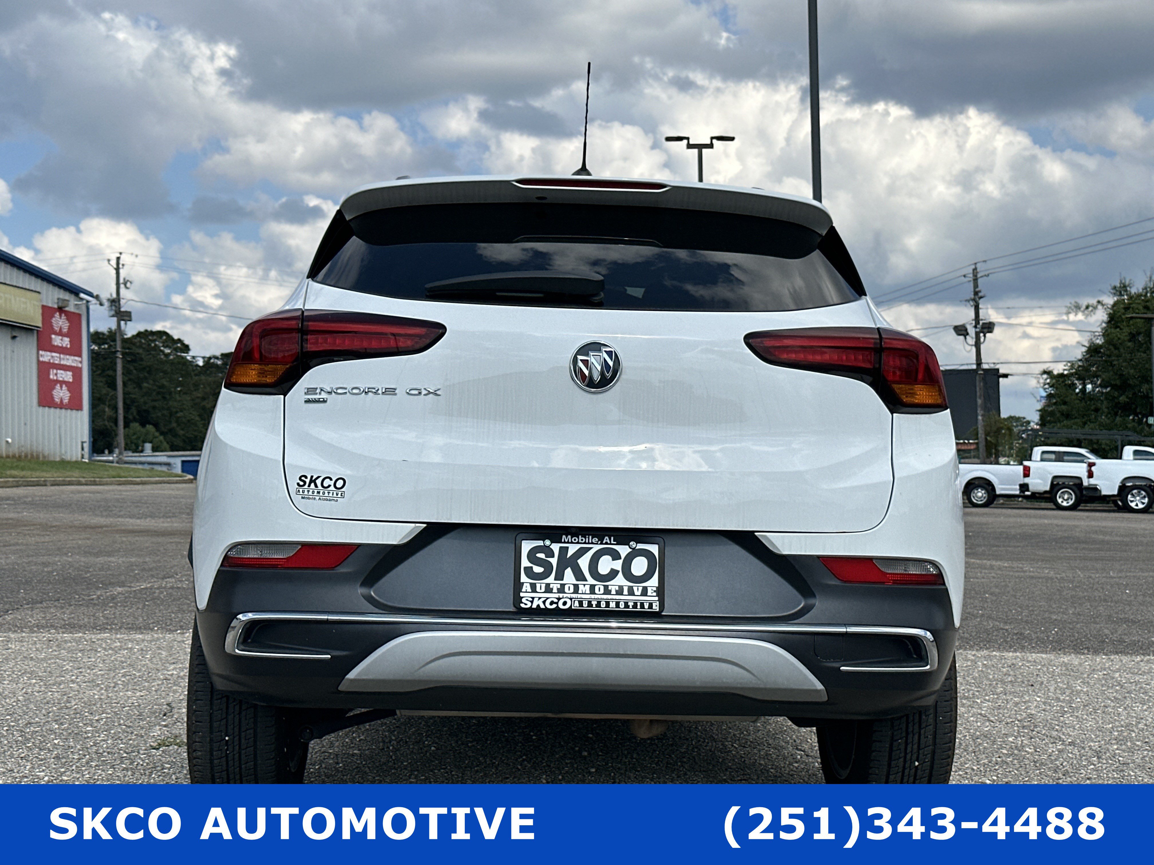 Used 2021 Buick Encore GX Essence w/ Experience Buick Package AWD/4WD image 4