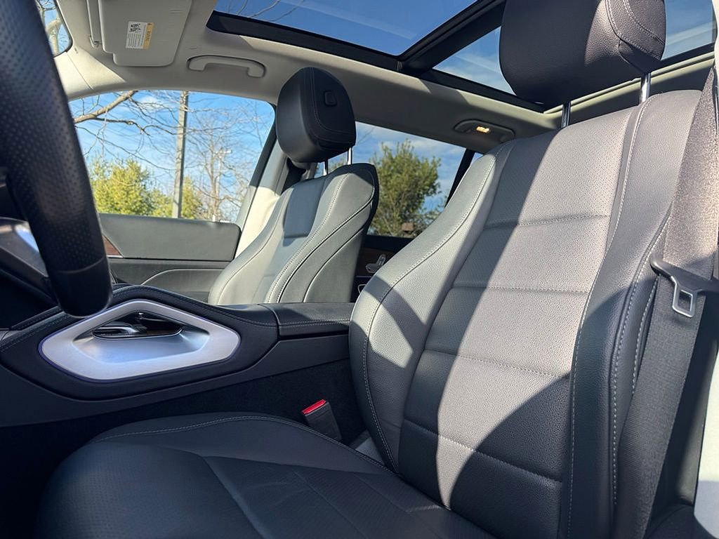 Used 2024 Mercedes-Benz GLS 450 4MATIC image 16