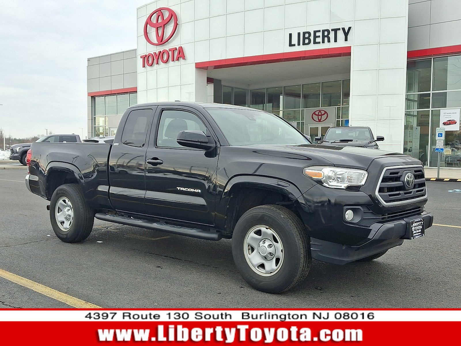 Used 2019 Toyota Tacoma SR5 image 1