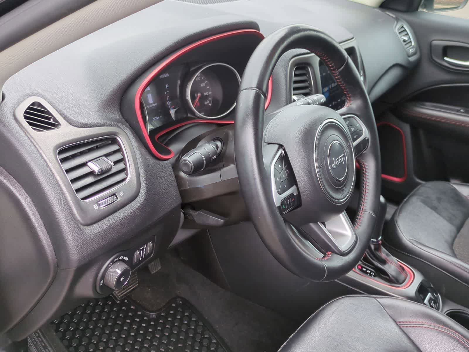 Used 2019 Jeep Compass Trailhawk AWD/4WD image 10