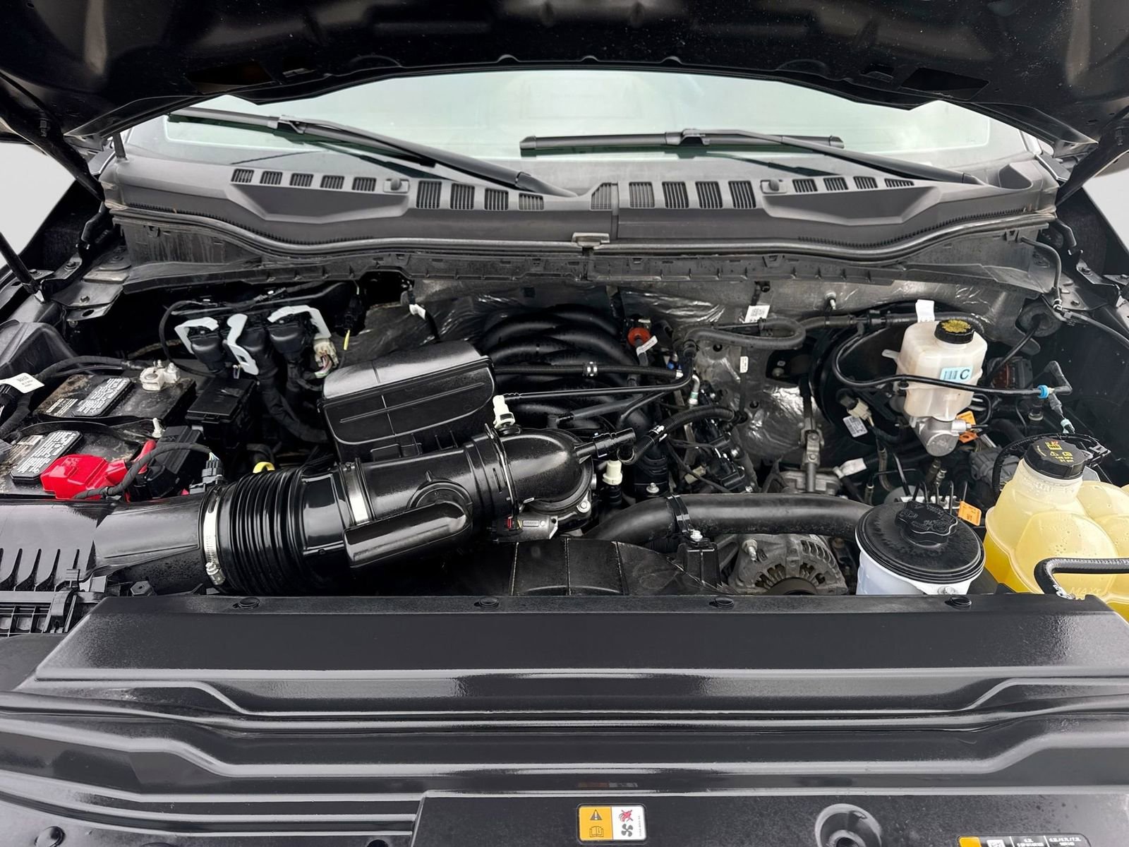 Certified 2022 Ford F250 Lariat w/ Tremor Off-Road Package image 32