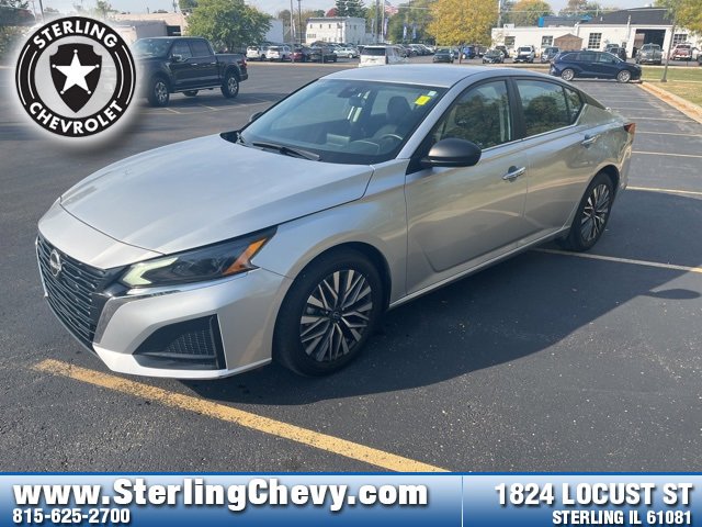 Used 2024 Nissan Altima 2.5 SV