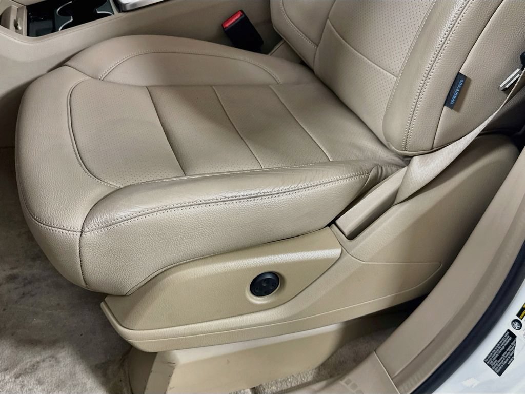 Used 2015 Mercedes-Benz ML 350 4MATIC image 23