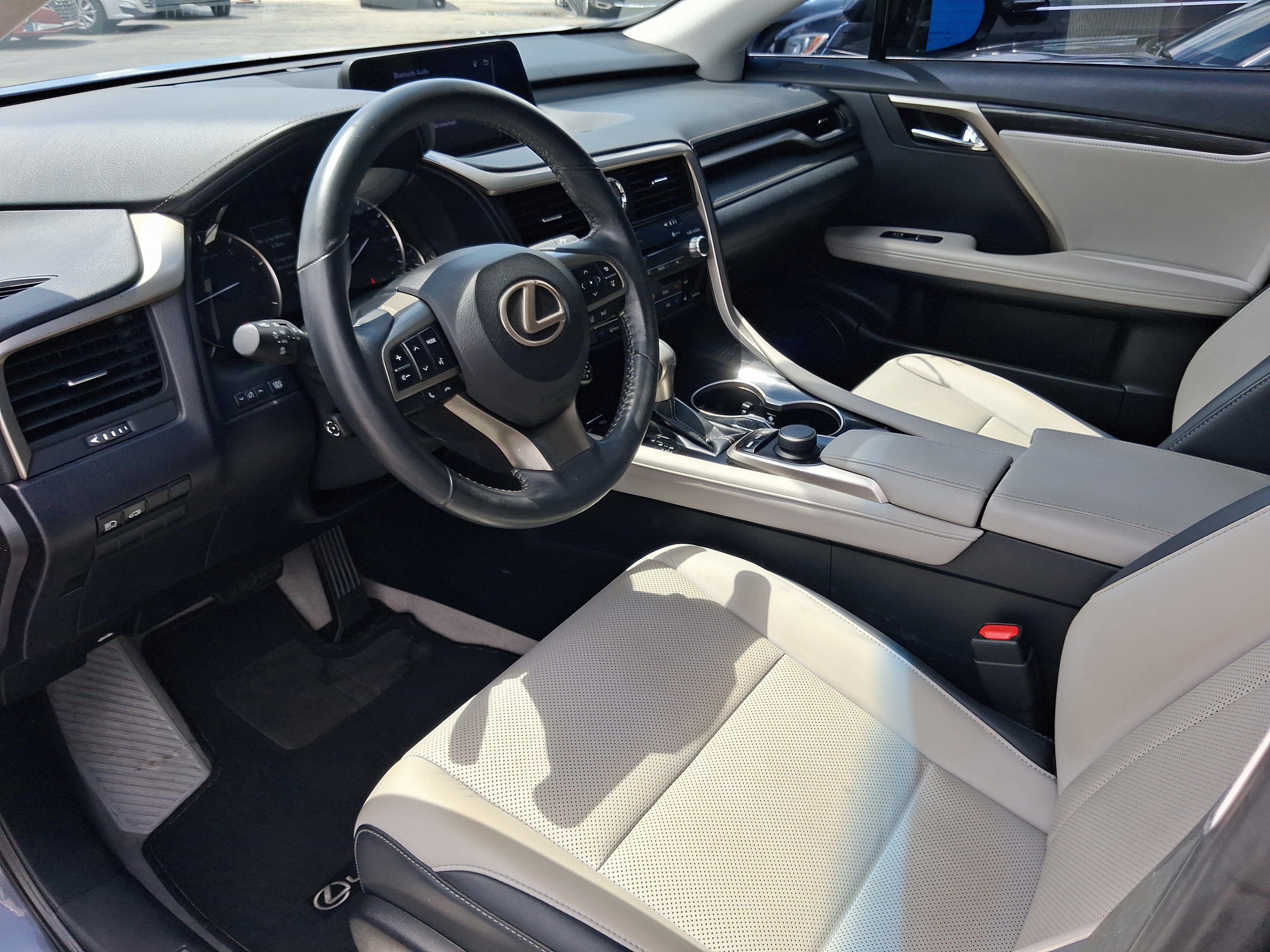 Used 2019 Lexus RX 350 FWD w/ Accessory Package image 9