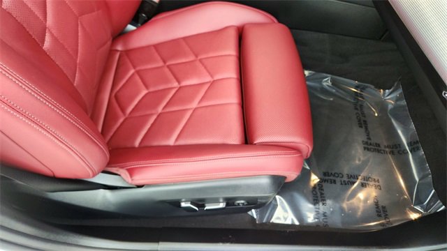 Used 2025 BMW i5 eDrive40i w/ M Sport Package image 22