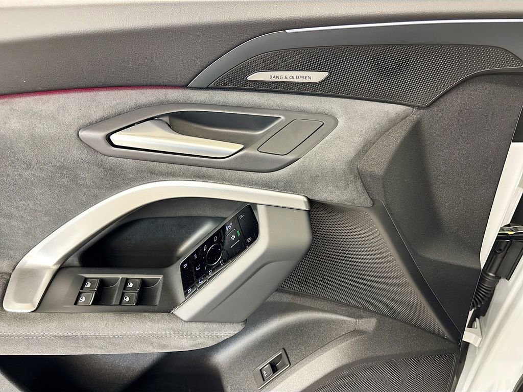 New 2026 Audi SQ5 Premium Plus image 21