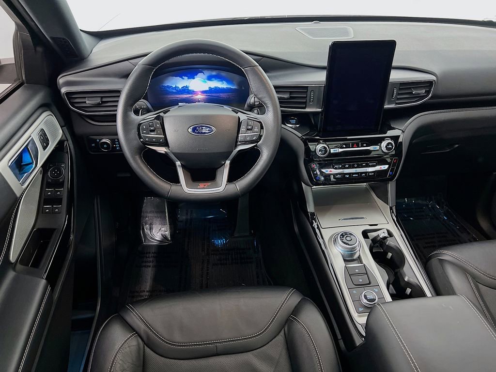 Used 2022 Ford Explorer ST w/ Equipment Group 401A image 23