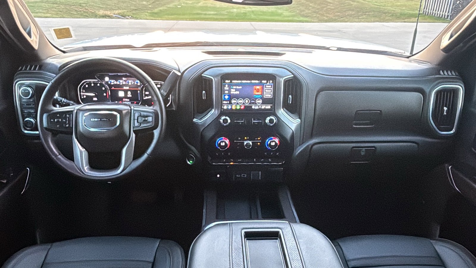 Used 2022 GMC Sierra 2500 Denali image 14