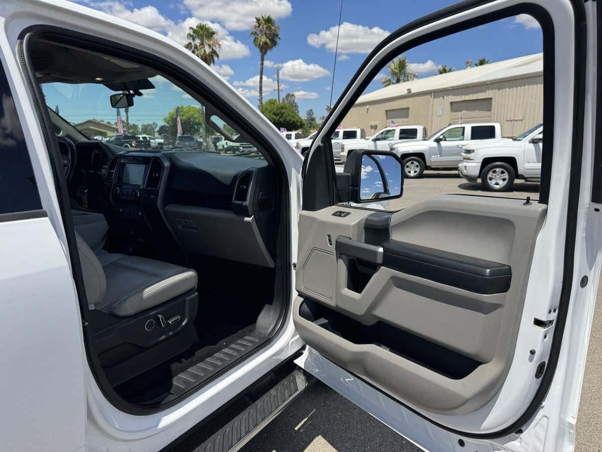 Used 2017 Ford F150 XLT AWD/4WD image 16