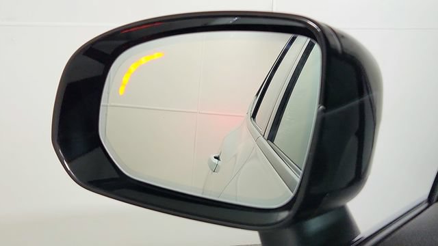 Certified 2025 Volvo XC60 B5 Ultra w/ Protection Package Premier AWD/4WD image 15