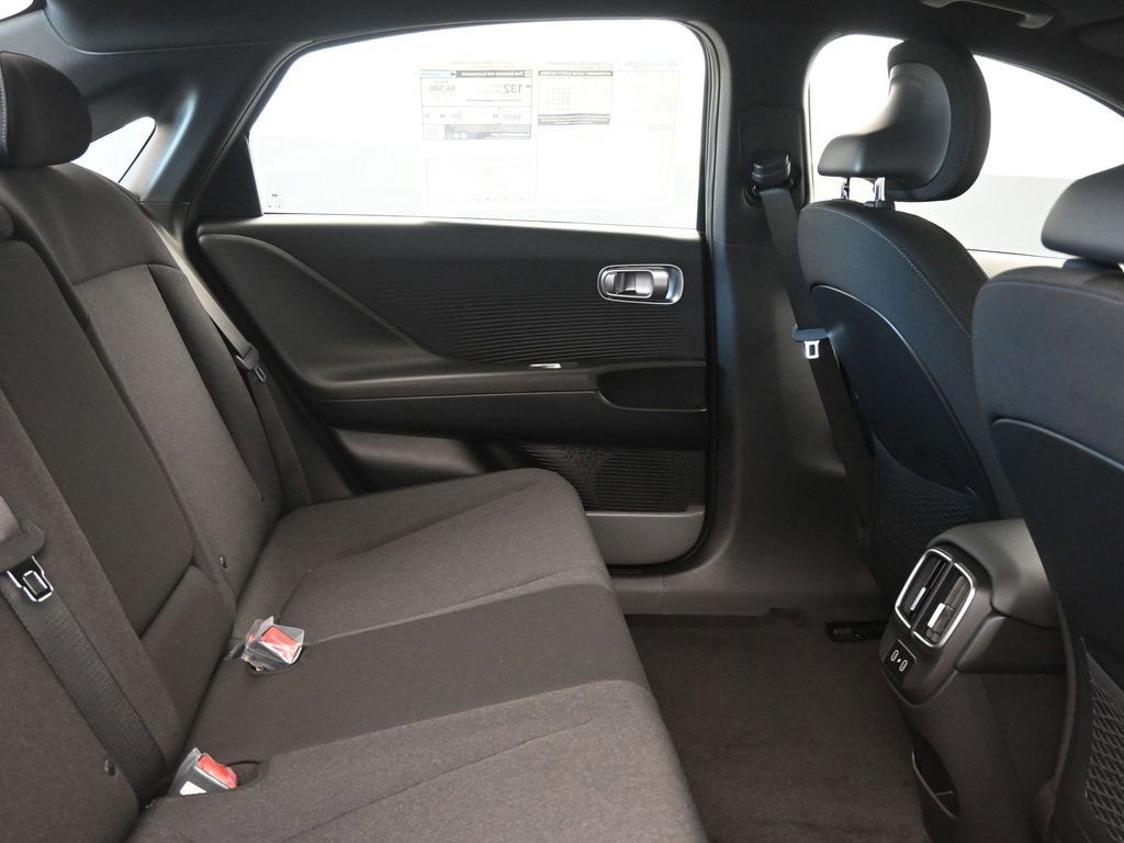 New 2025 Hyundai Ioniq 6 SE image 13