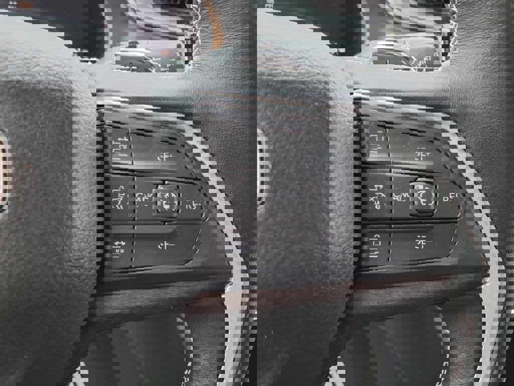 Used 2022 Jeep Grand Cherokee Limited image 17