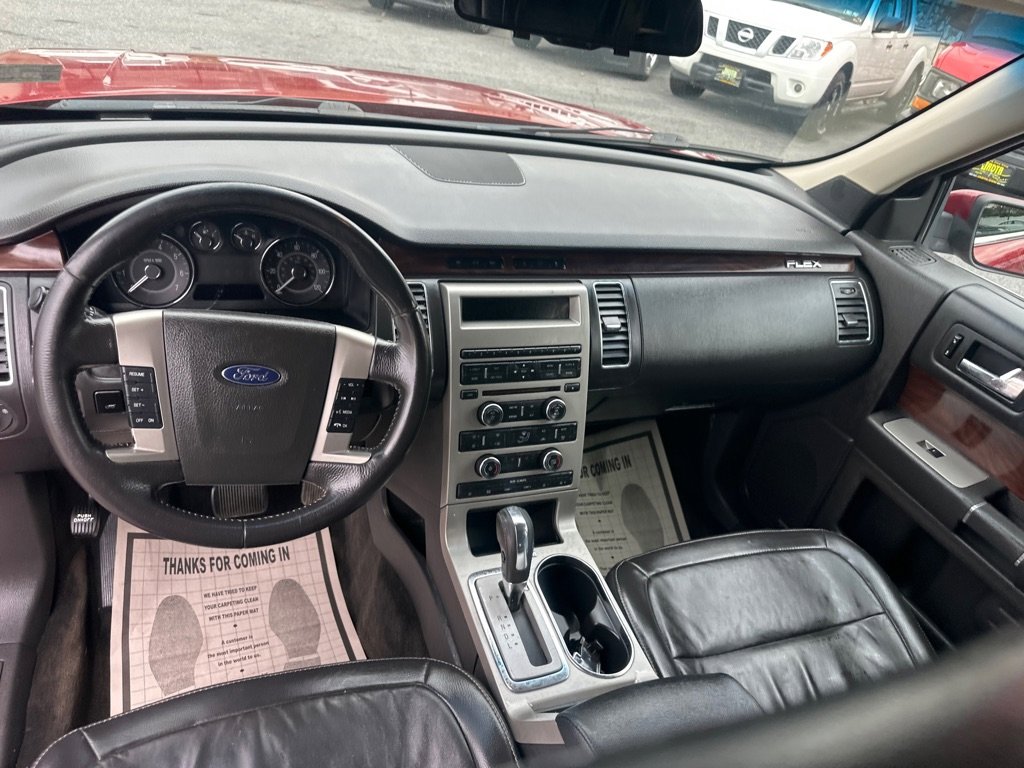 Used 2009 Ford Flex SEL image 5