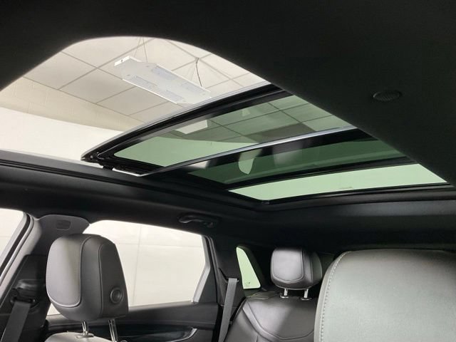 Used 2020 Cadillac XT5 Premium Luxury FWD image 24
