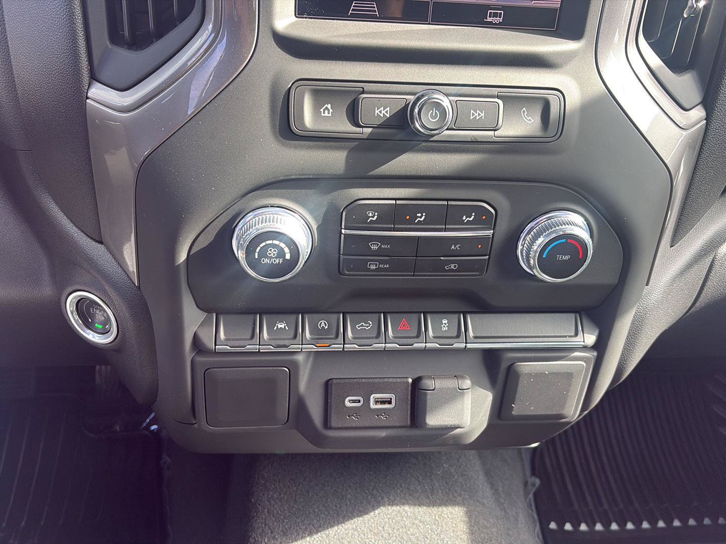 Used 2026 GMC Sierra 1500 Pro w/ Graphite Edition AWD/4WD image 19