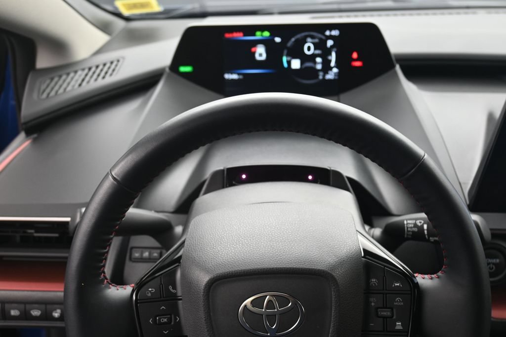 Used 2026 Toyota Prius Plug-In Hybrid FWD image 9