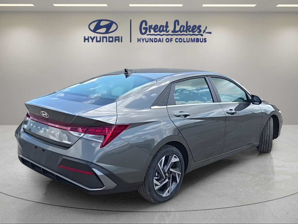 New 2026 Hyundai Elantra Limited FWD image 5