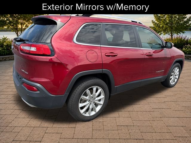 Used 2015 Jeep Cherokee Limited w/ Luxury Group AWD/4WD image 7