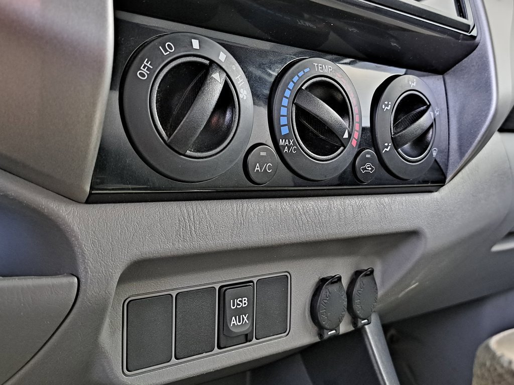 Used 2012 Toyota Tacoma PreRunner w/ SR5 Pkg image 17