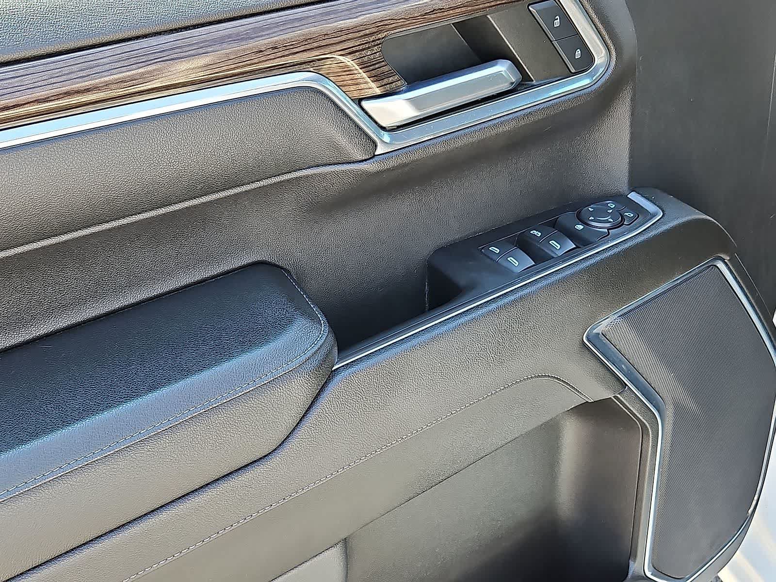 Used 2023 Chevrolet Silverado 1500 LT AWD/4WD image 29