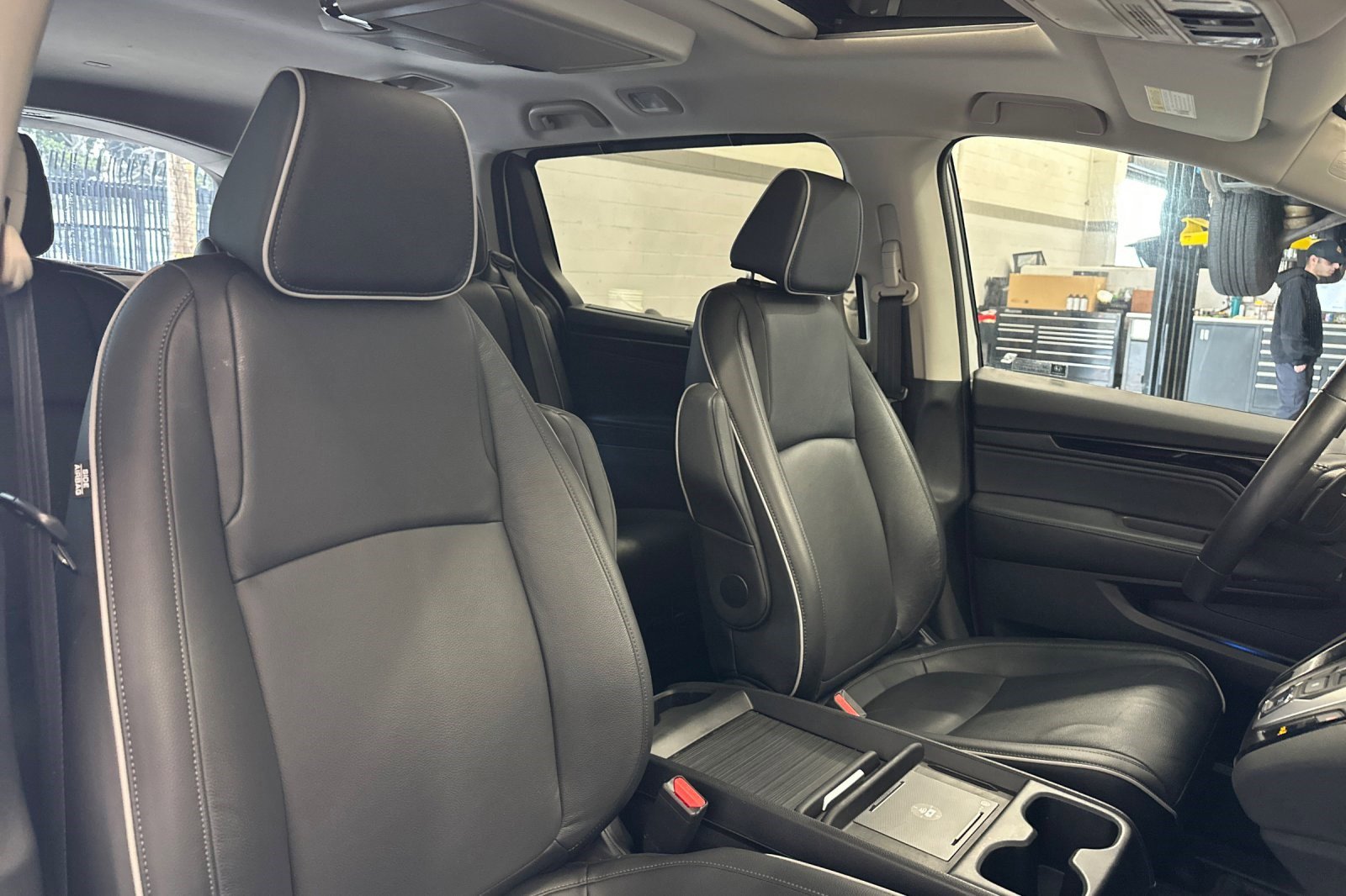Used 2025 Honda Odyssey Touring image 30