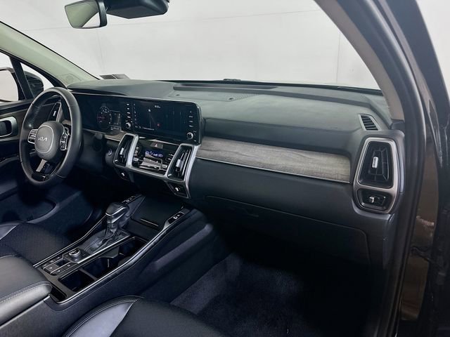 Used 2023 Kia Sorento X-Line EX image 11