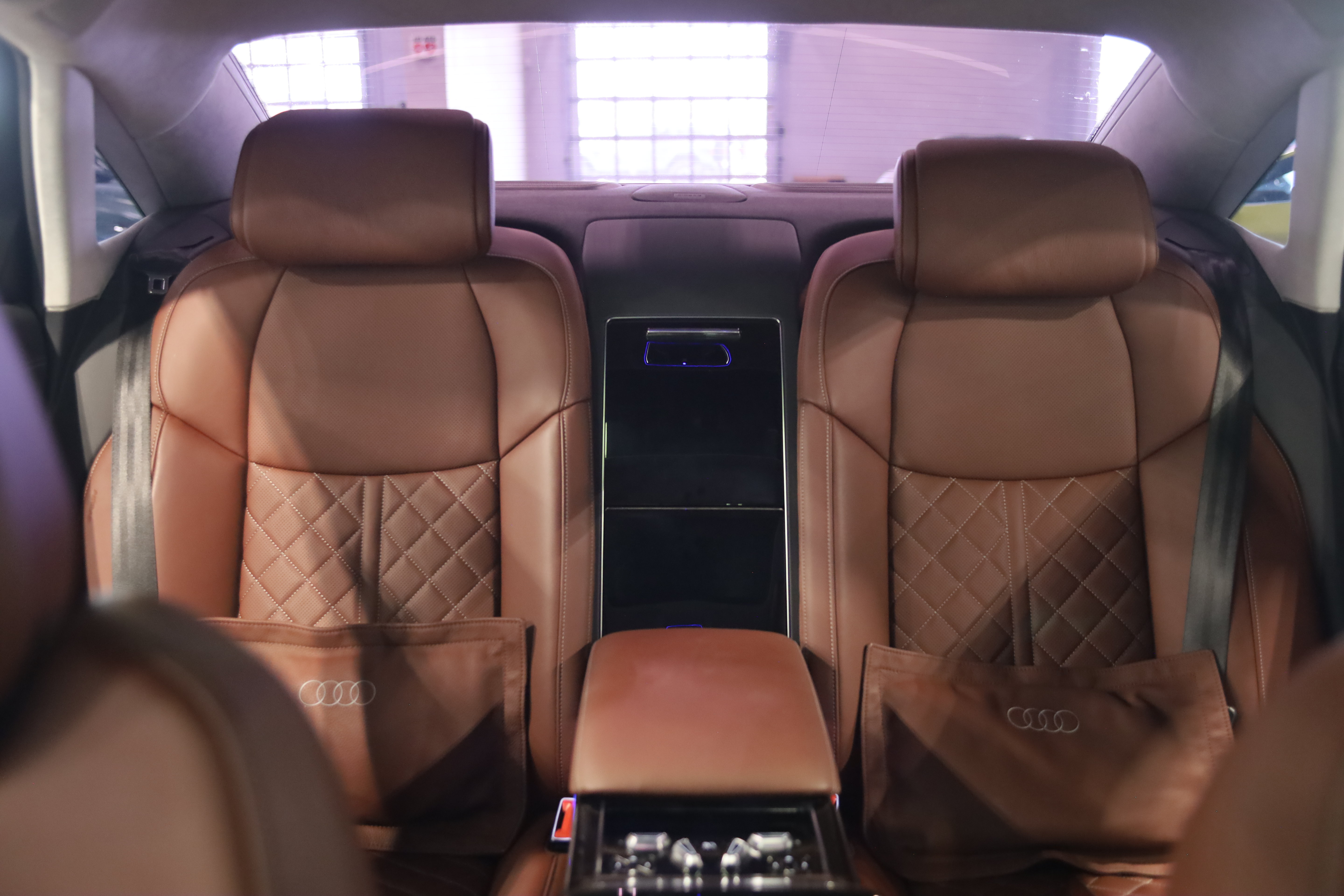 Used 2023 Audi S8 AWD/4WD image 33