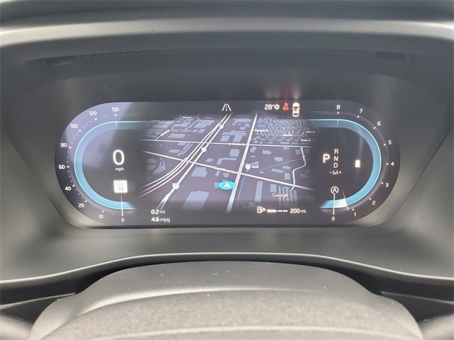 Used 2025 Volvo XC40 B5 Core image 18