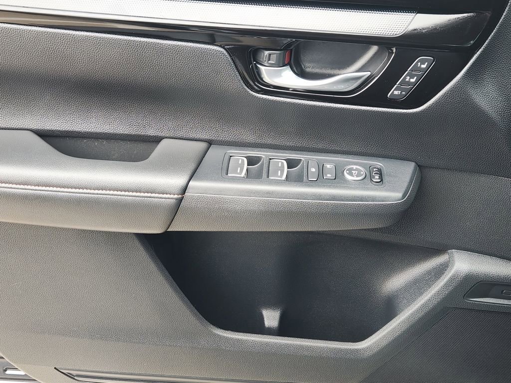 Used 2025 Honda CR-V Sport Touring image 24