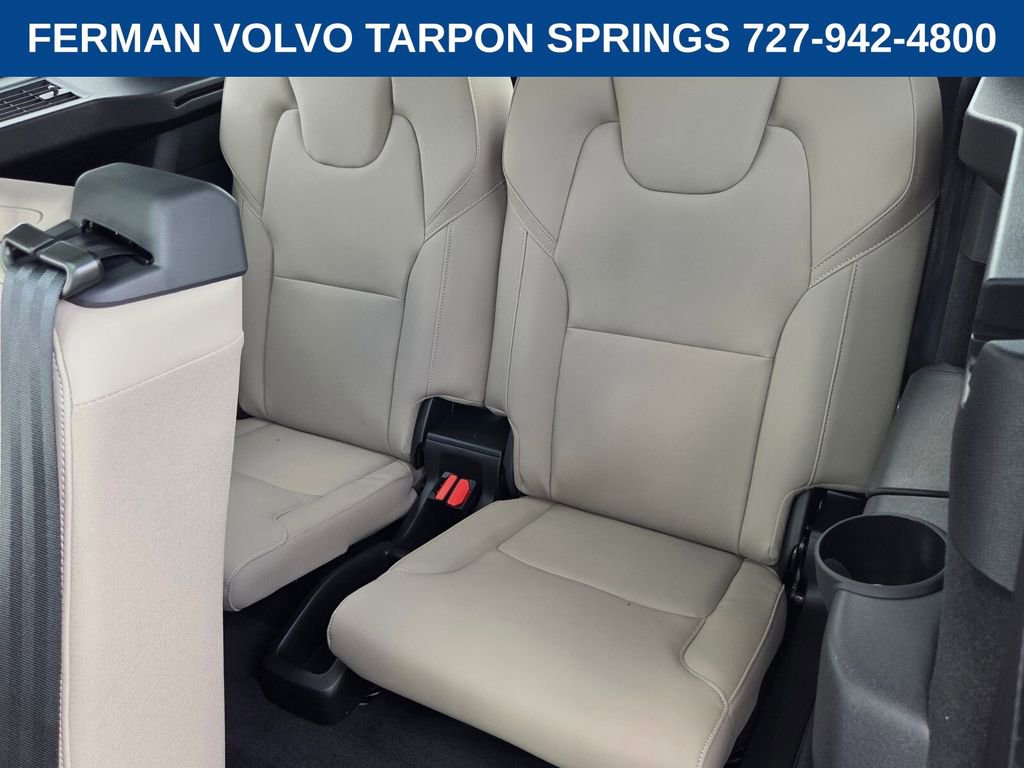 New 2026 Volvo XC90 B6 Plus w/ Protection Package Premier image 14