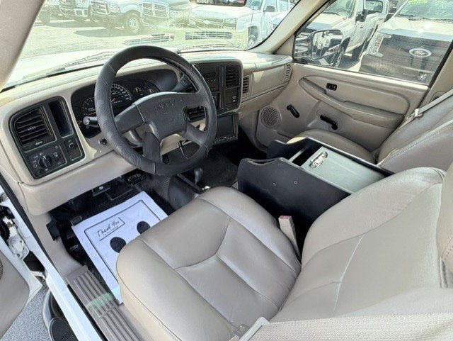 Used 2006 GMC Sierra 2500 W/T w/ Heavy-Duty Power Package AWD/4WD image 12