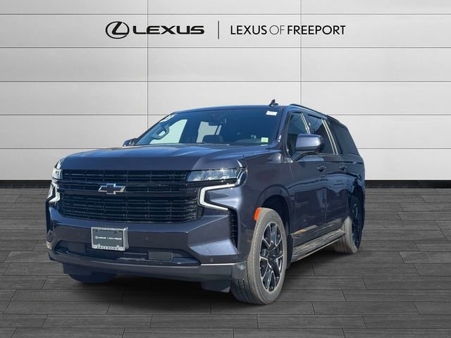 Used 2023 Chevrolet Suburban RST AWD/4WD image 3