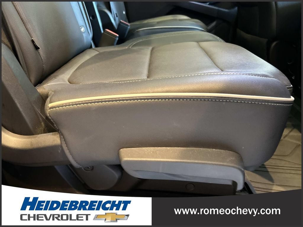 Used 2023 Chevrolet Traverse Premier w/ LPO, Floor Liner Package AWD/4WD image 35