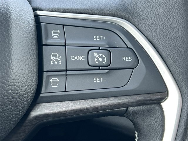 New 2025 Jeep Grand Cherokee Limited w/ Trailer Tow Package image 20