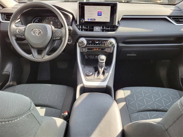 Used 2025 Toyota RAV4 XLE image 2