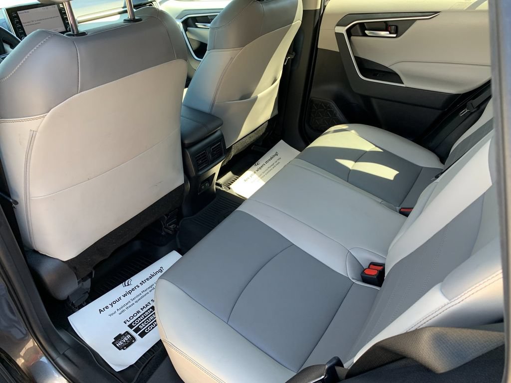 Used 2021 Toyota RAV4 XLE Premium AWD/4WD image 14
