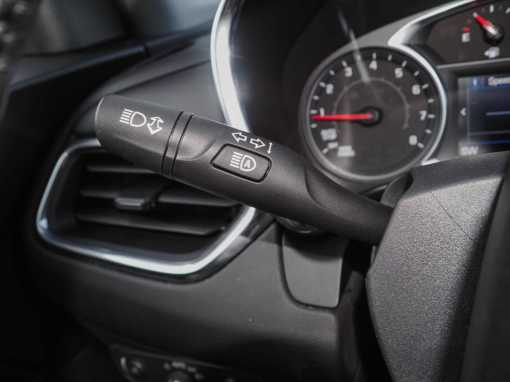 Used 2020 Chevrolet Equinox LT AWD/4WD image 27