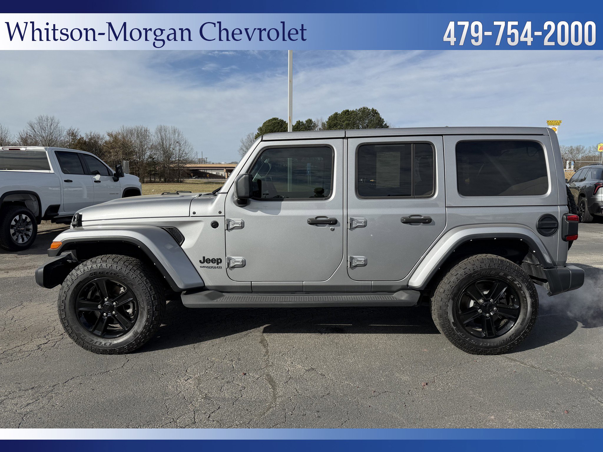 Used 2021 Jeep Wrangler Unlimited Sahara AWD/4WD image 2