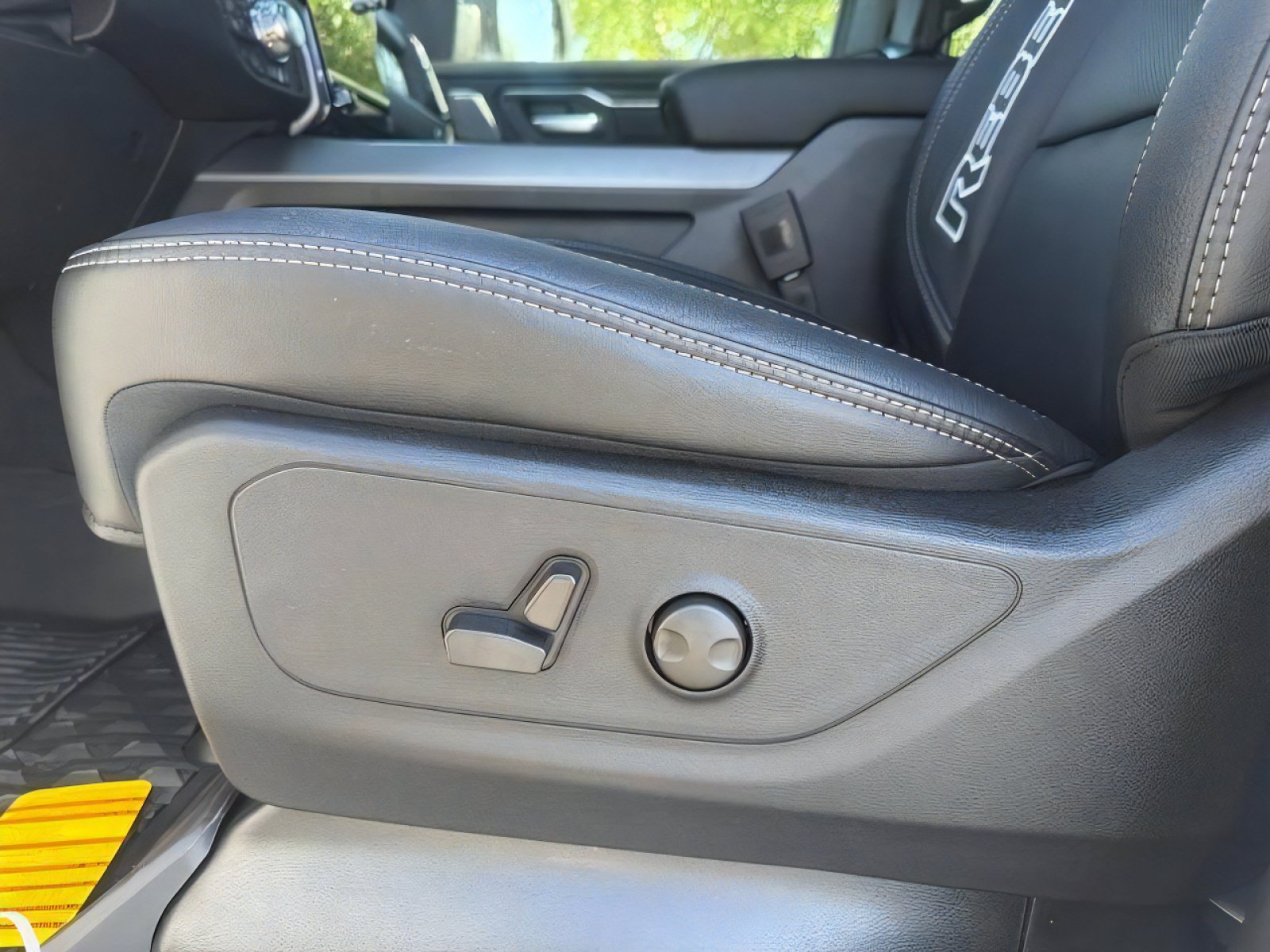 New 2026 RAM 1500 Rebel w/ Rebel Level 2 Equipment Group AWD/4WD image 11