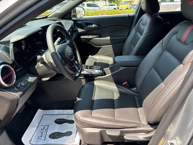 Used 2024 Chevrolet Trax RS w/ Driver Confidence Package FWD image 11