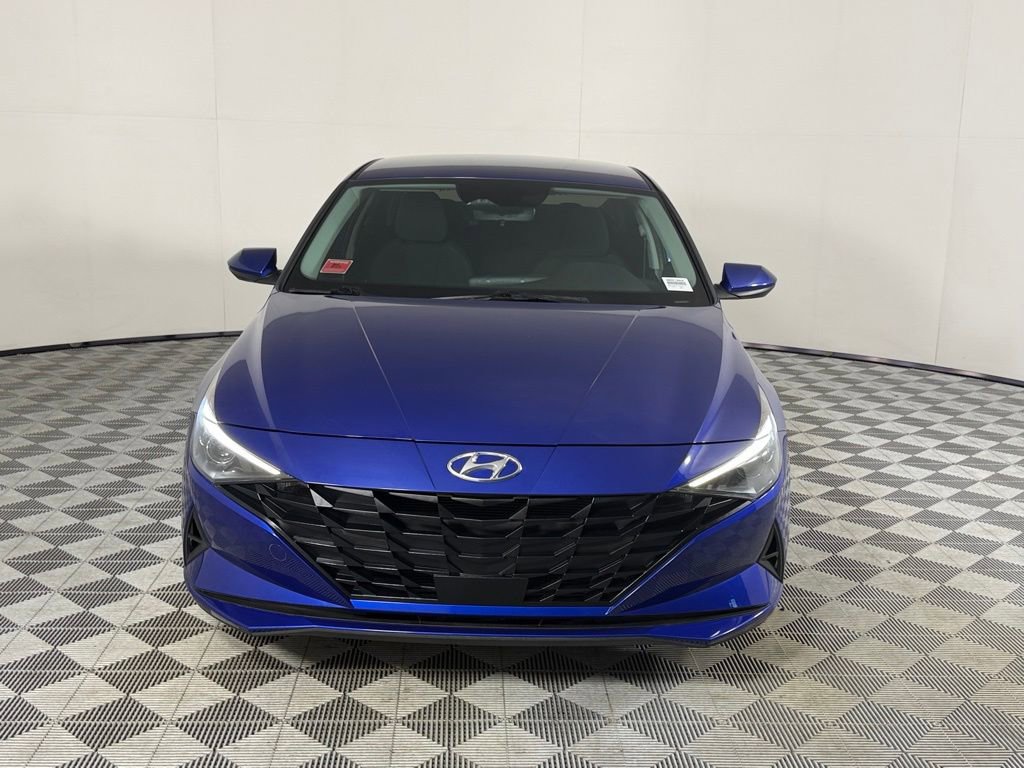 Used 2023 Hyundai Elantra SEL w/ Convenience Package image 10